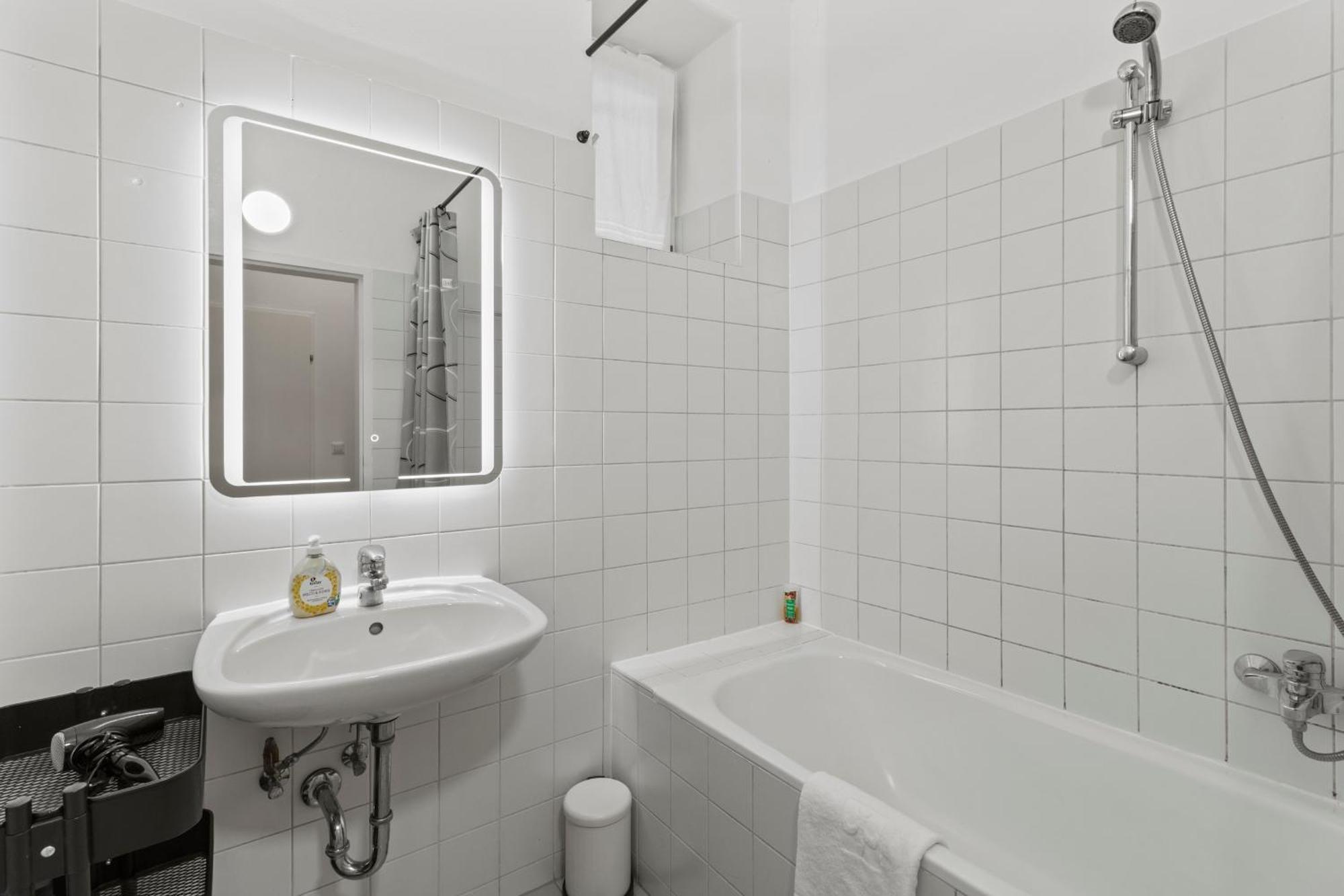 Appartement 1 Bedroom Garden Near Schoenbrunn *
